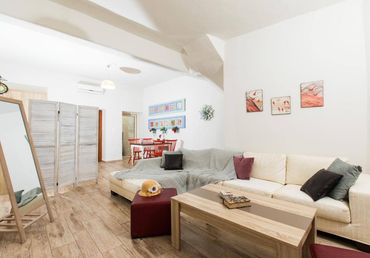 Asikiko Suites Ретимно Экстерьер фото