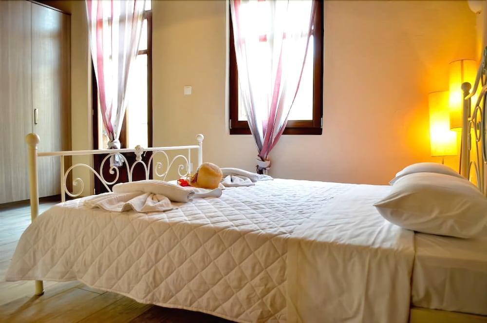 Asikiko Suites Ретимно Экстерьер фото